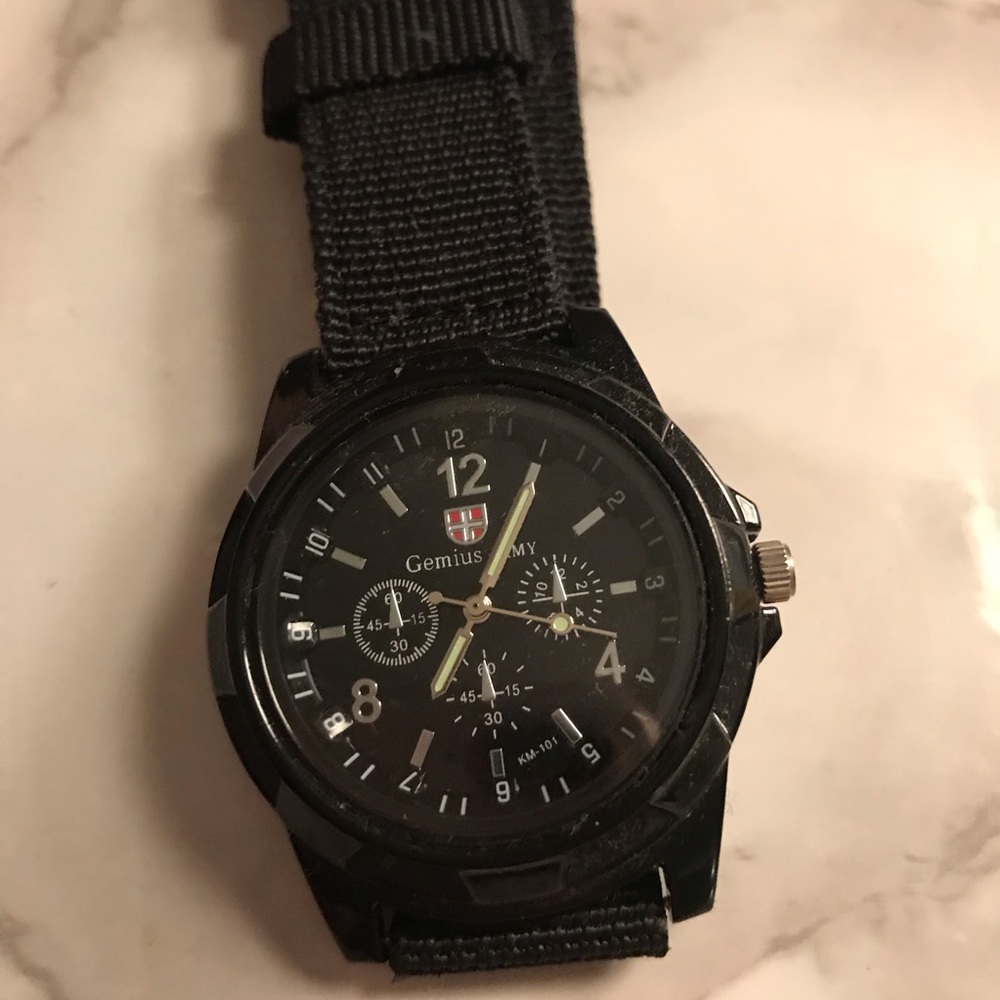 New men’s military watch